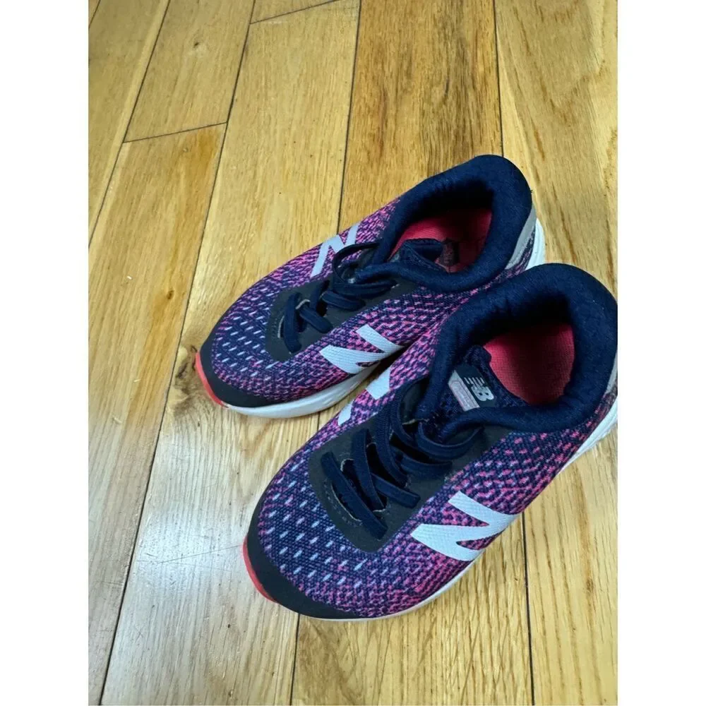 New Balance Girls Fresh Foam Shoes Size 7.5